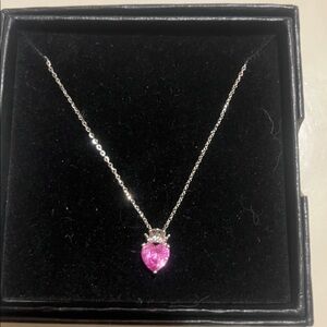 Pink Heart Crown Ncklace